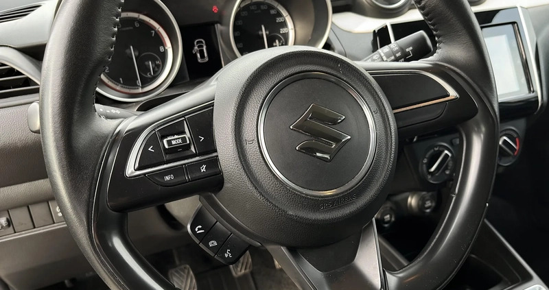 Suzuki Swift cena 52500 przebieg: 41252, rok produkcji 2020 z Wolbórz małe 631